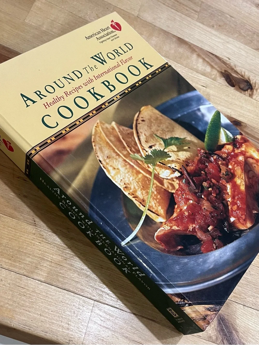 1st Ed 1996 spiral bound American Heart Association Around the World Cookbook